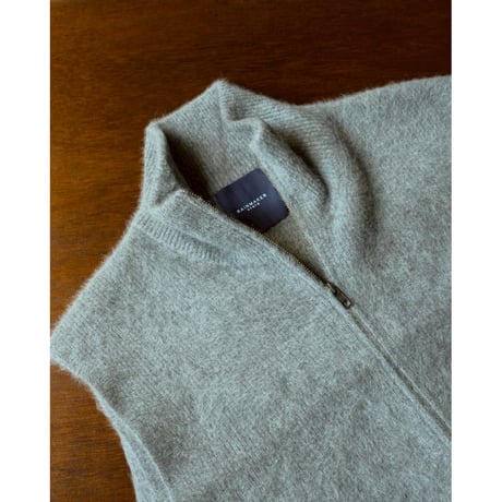RAINMAKER FOX CASHMERE  ZIP-UP VEST