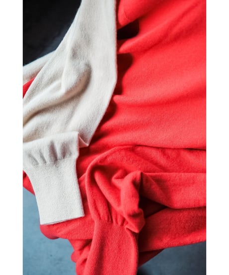 Olde H & Daughter AGED CASHMERE PLAIN STITCH CREW NECK P/O