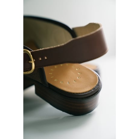 Post Production Face Sandal