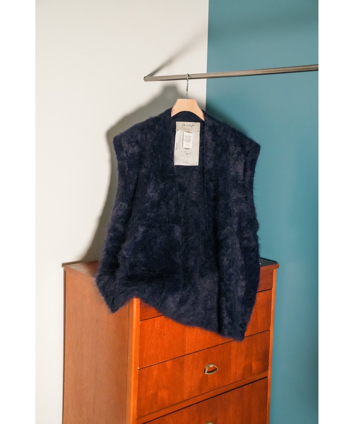 Olde H & Daughter Ex. FUR CASHMERE N/B VEST | M