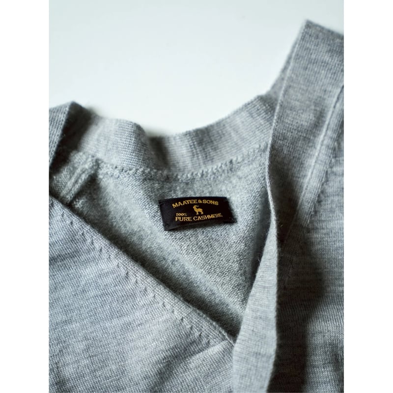 MAATEE&SONS COMBI V CARDIGAN | MusterWerk