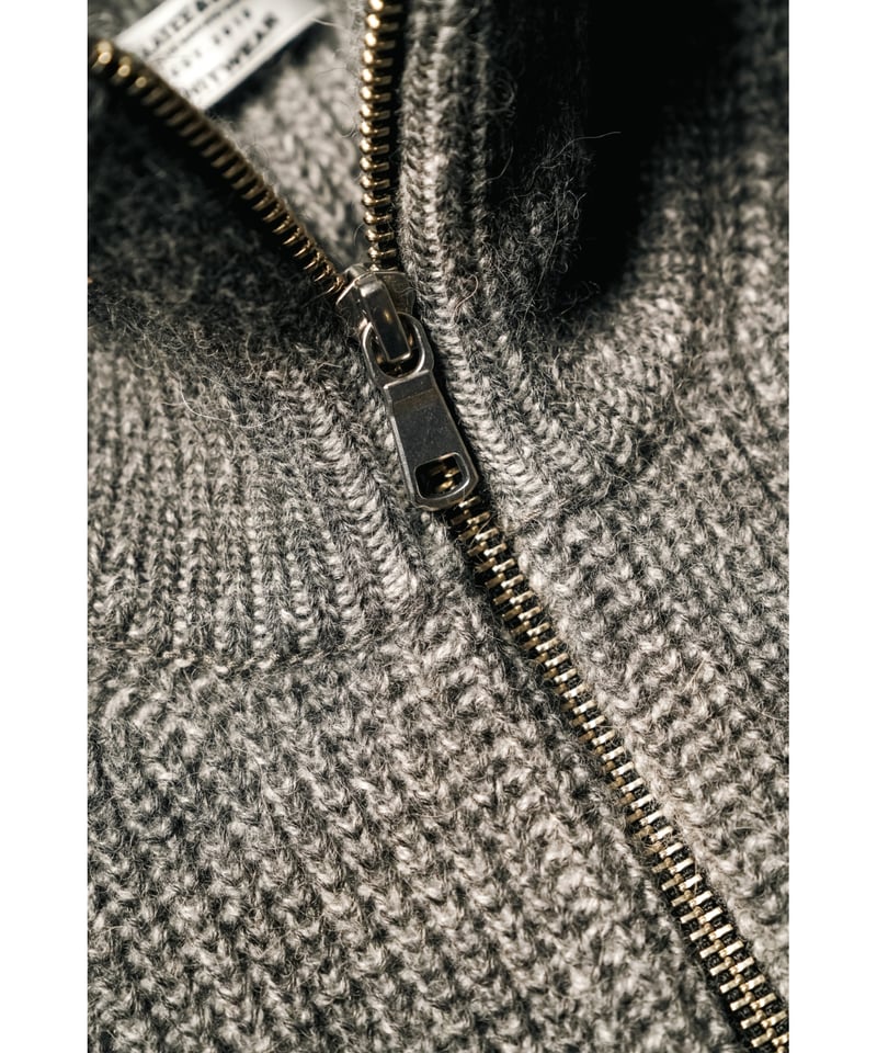 【ひらほー様取り置き中】AMALA DOCKING SWEATER ひらほー様取り置き中】AMALA DOCKING SWEATER - メルカリ