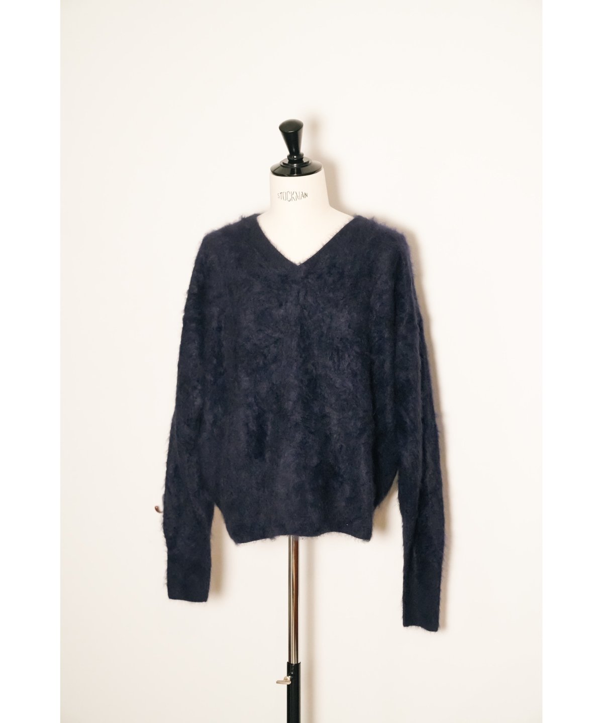 Olde H & Daughter FUR CASHMERE V-NECK KNITWEAR