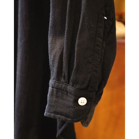 Aquellos Ojos Verdes  Ex. Ra/C Amunzen Regular collar Relax shirt