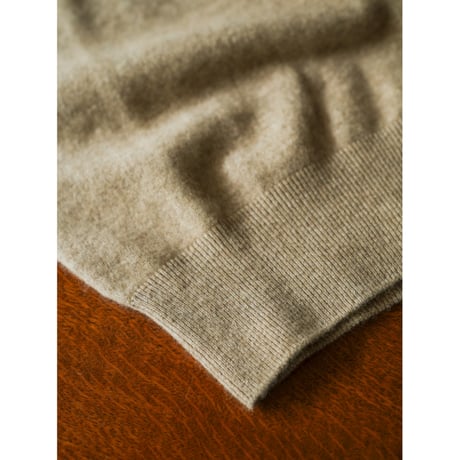 Olde H & Daughter AGED CASHMERE PLAIN STITCH CREW NECK P/O