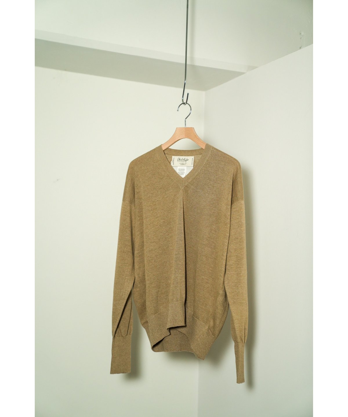 Olde H&Daughter LINEN SILK PLAIN STITCH V NECK