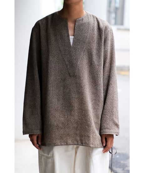 トップス Aquellos Ojos Verdes V neck pullover Aquellos Ojos Verdes BISHU V neck over shirt |