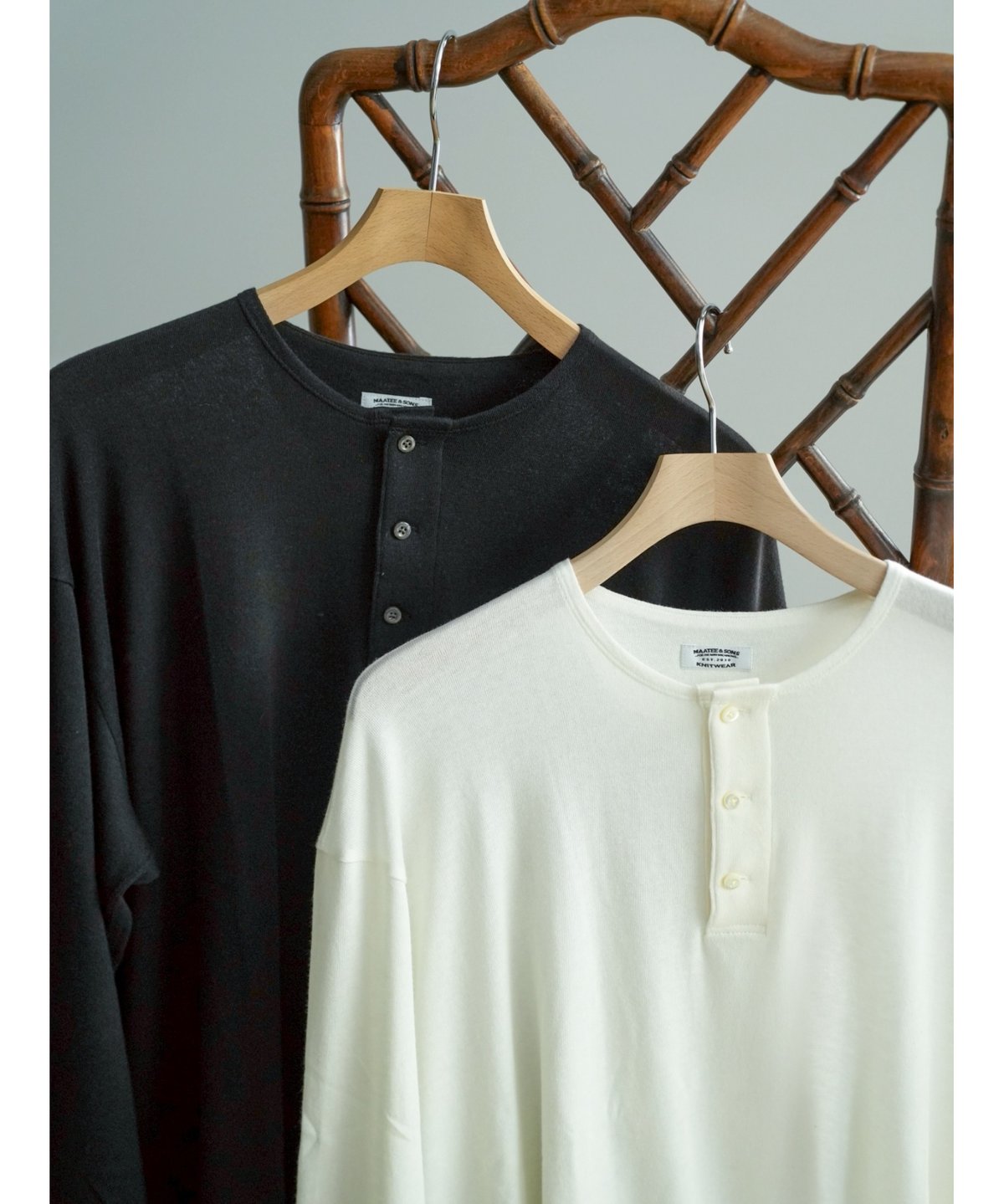 MAATEE&SONS L/S HENRY NECK TEE | MusterWerk