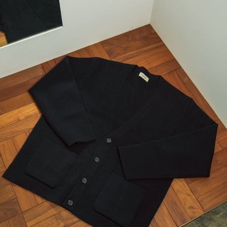 The CLASIK V NECK CARDIGAN
