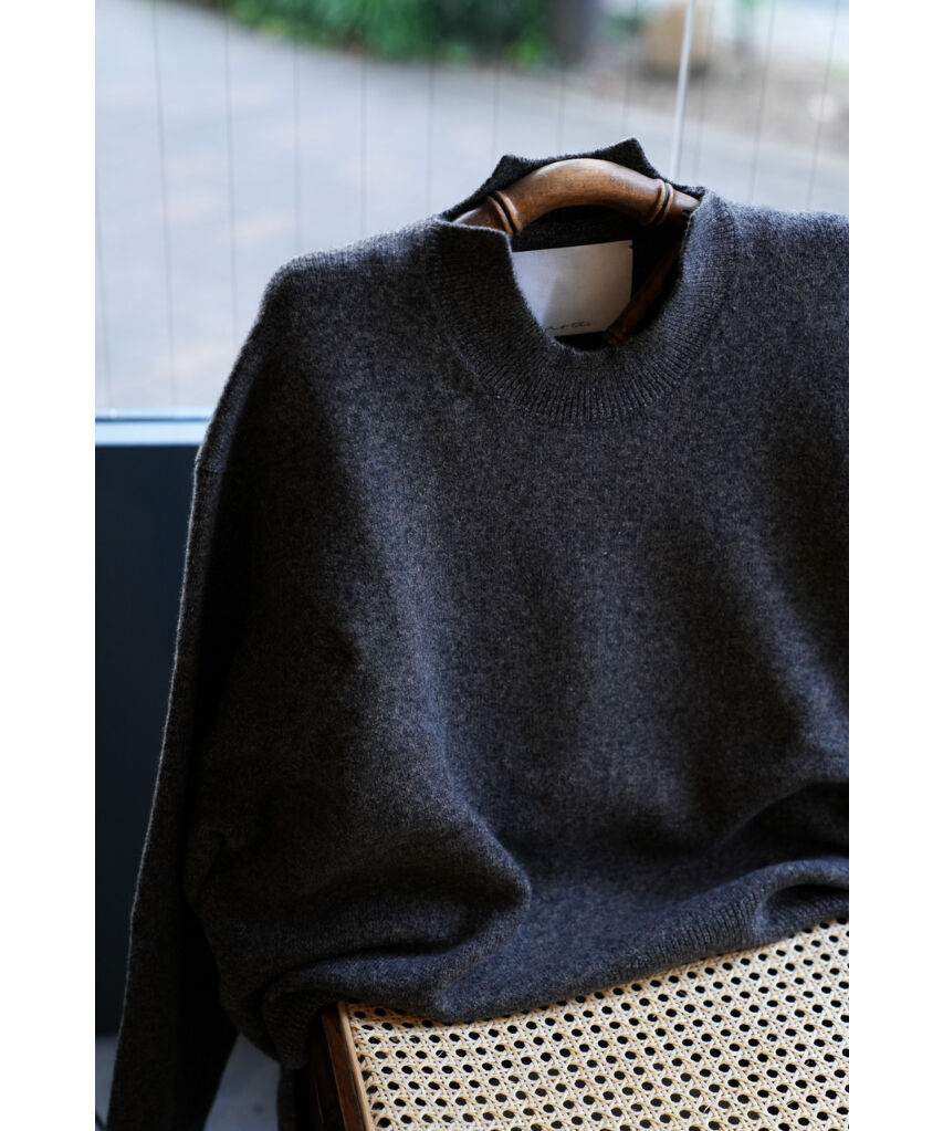 nonnotte SLIT CREW NECK PULLOVER | MusterWerk