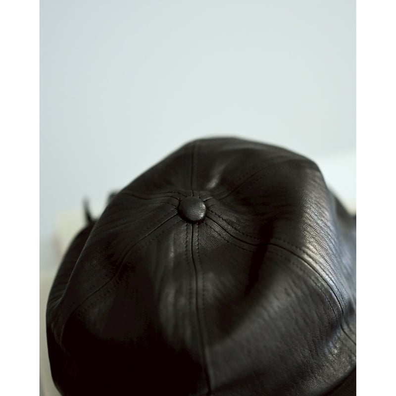 新品】AUBERGE 25aw レザーキャップ CAP CUIR ◀︎AUBERGE▶︎ CAP