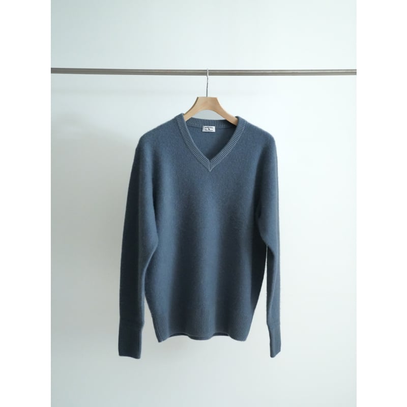 MAATEE&SONS CASHMERE 圧縮V SWEATER | MusterWerk