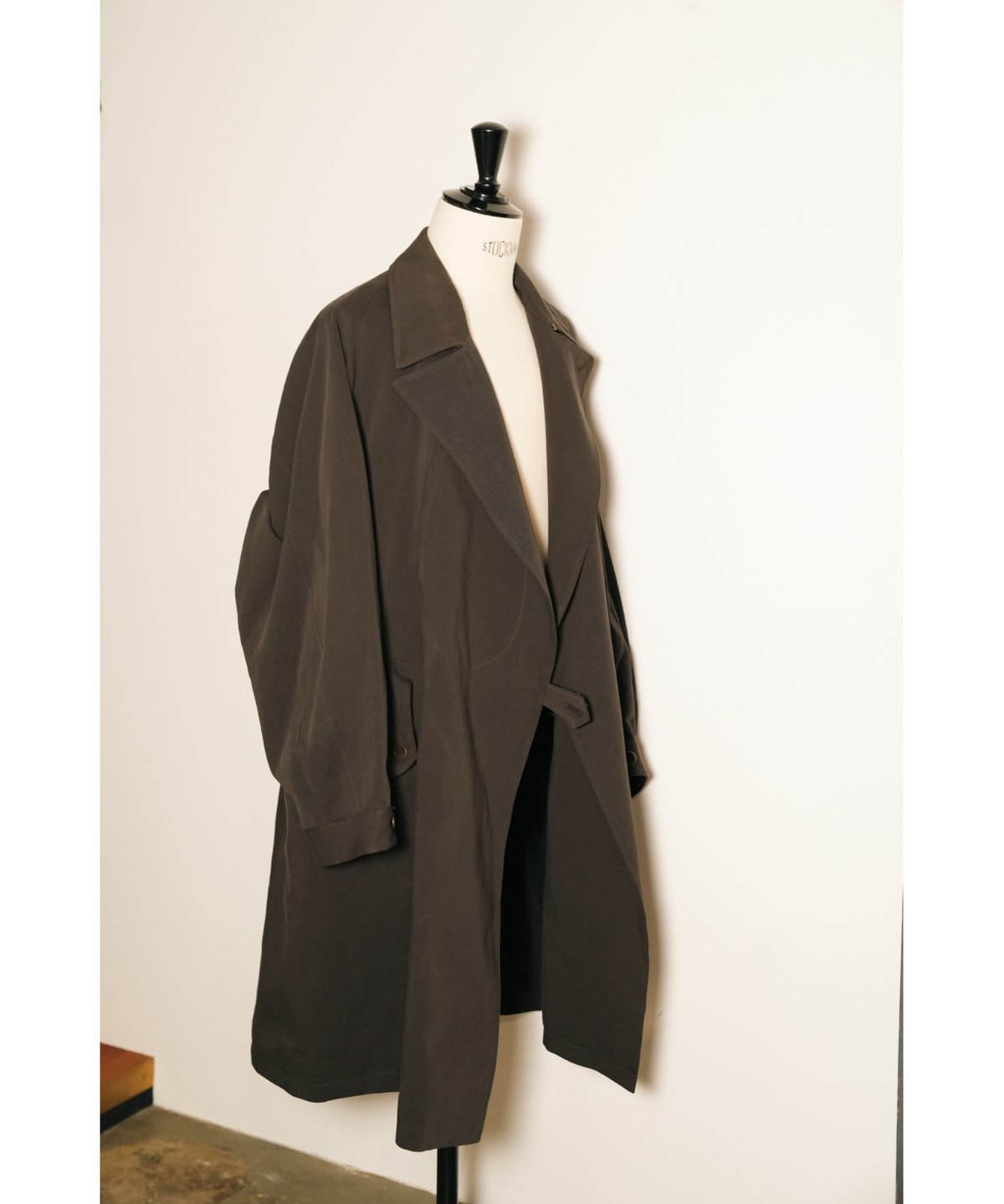 ジャケット・アウター maatee&sons 24aw overcoat grayshambray MAATEE&SONS OVER COAT [グレーシャンブレー]