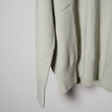 MAATEE&SONS ド度詰めCASHMERE V/N  SWEATER