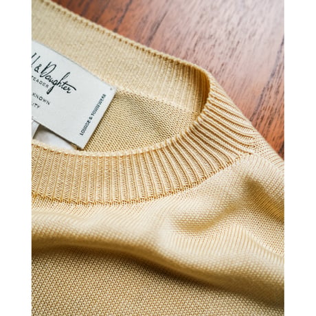 Olde H & Daughter Ex. GOLDEN SILK PLAIN STITCH CREW NECK