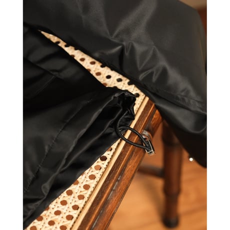 The CLASIK RECYCLE NYLON TWILL HOODED JACKET