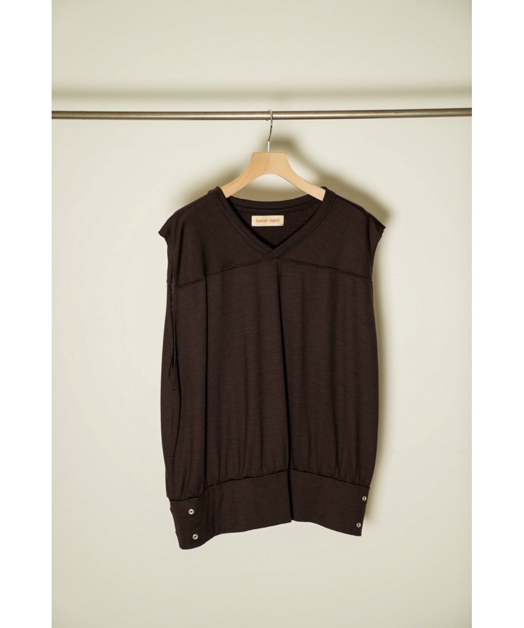 barbell object ノースリーブトップス　brown barbell object WOOL NS TOP | MusterWerk