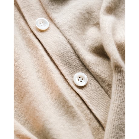 Olde H & Daughter AGED CASHMERE PLAIN STITCH CARDIGAN