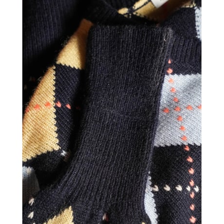 MAATEE&SONS Ex. KATEIKI CASHMERE ARGYLE V-NECK SWEATER