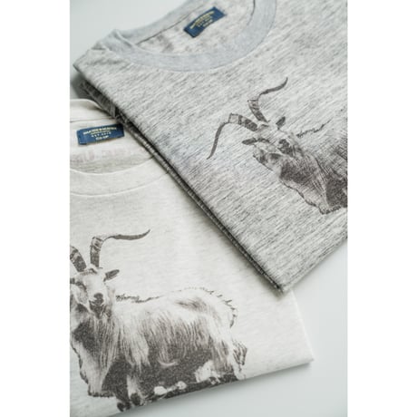 MAATEE&SONS⁣ Ex. REPUBLIC OF UTSUBO TEE "DAD'S CLOTHES FOR THE HOLIDAYS"