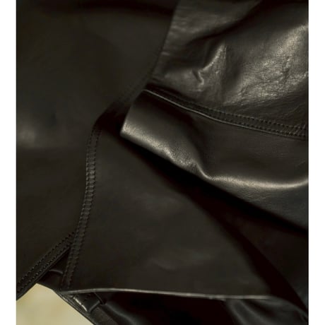 The CLASIK LEATHER JACKET