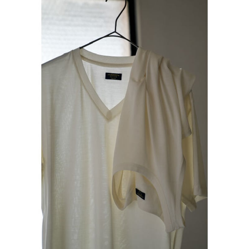 MAATEE&SONS Ex. WASHABLE SILK V NECK TEE | Must