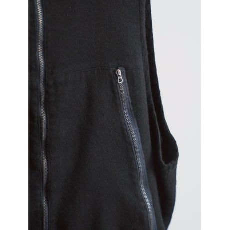 barbell object flower vest