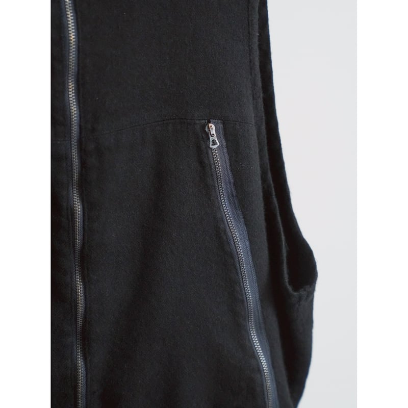 barbell object flower vest | MusterWerk