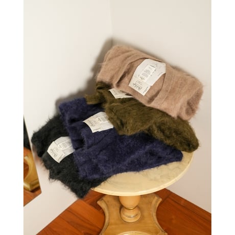Olde H & Daughter FUR CASHMERE V-NECK KNITWEAR