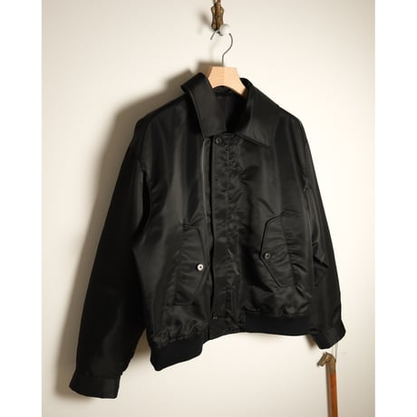 The CLASIK RECYCLE NYLON TWILL RIB HARRINGTON