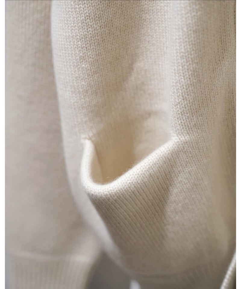 MAATEE&SONS BABY CASHMERE N/B CARDIGAN | Muste