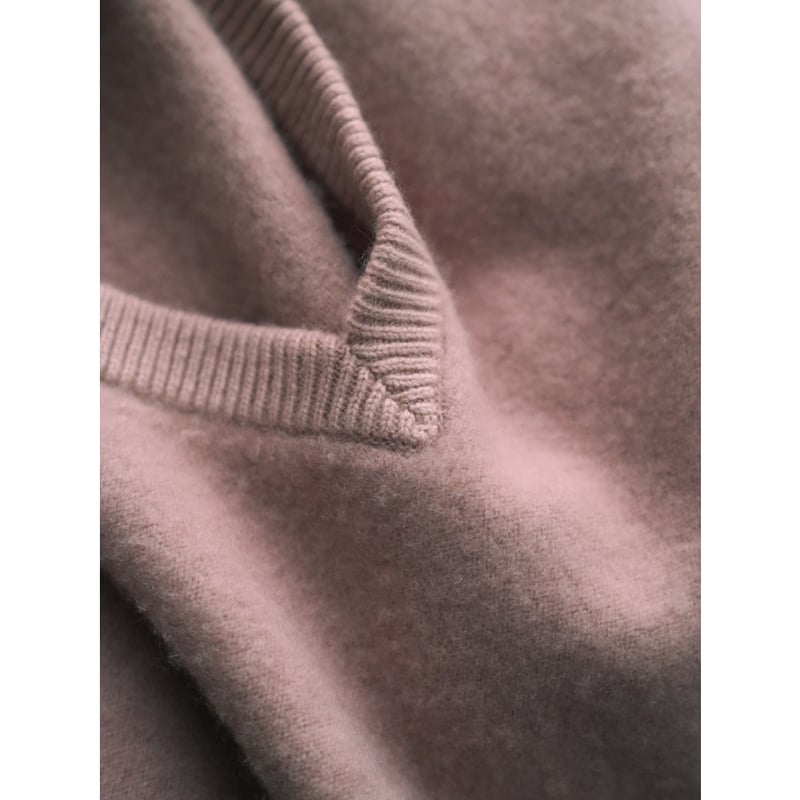 MAATEE&SONS CASHMERE 圧縮V SWEATER | MusterWerk