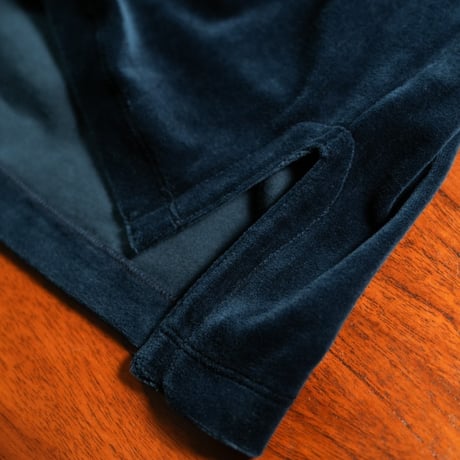 MAATEE&SONS SUVIN VELOUR SKIPPER