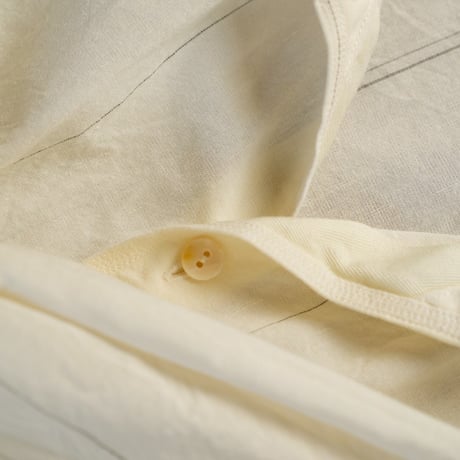 MAATEE&SONS NOT A PLAIN SHIRTS