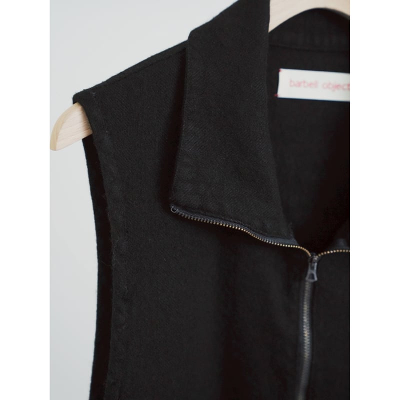 barbell object flower vest | MusterWerk