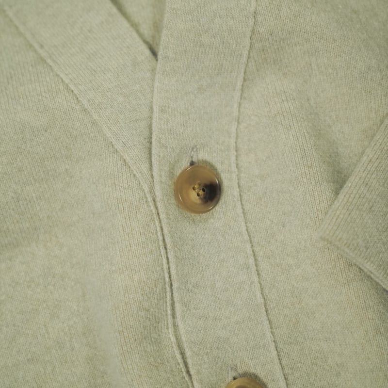 The CLASIK V NECK CARDIGAN | MusterWerk