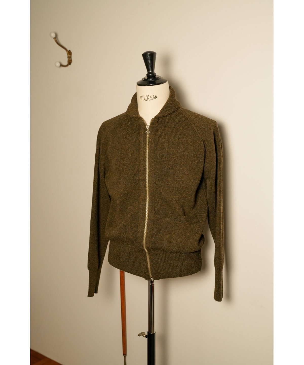 slopeslow HARD TWISTED SHETLAND WOOL TYPE C-2 |