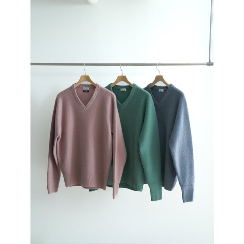 MAATEE&SONS CASHMERE 圧縮V SWEATER | MusterWerk