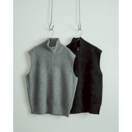 RAINMAKER FOX CASHMERE  ZIP-UP VEST
