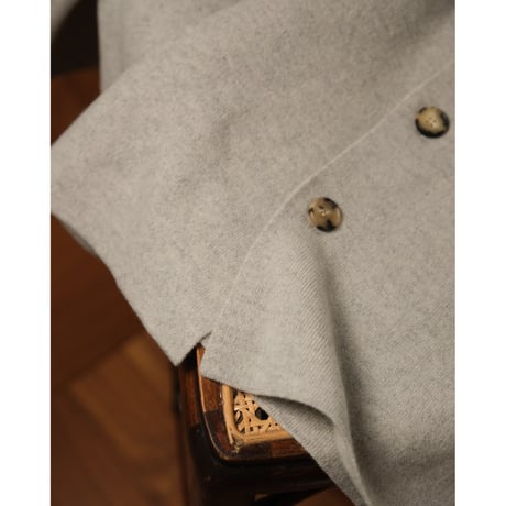 The CLASIK MILLED FINE WOOL SHIRT CARDIGAN