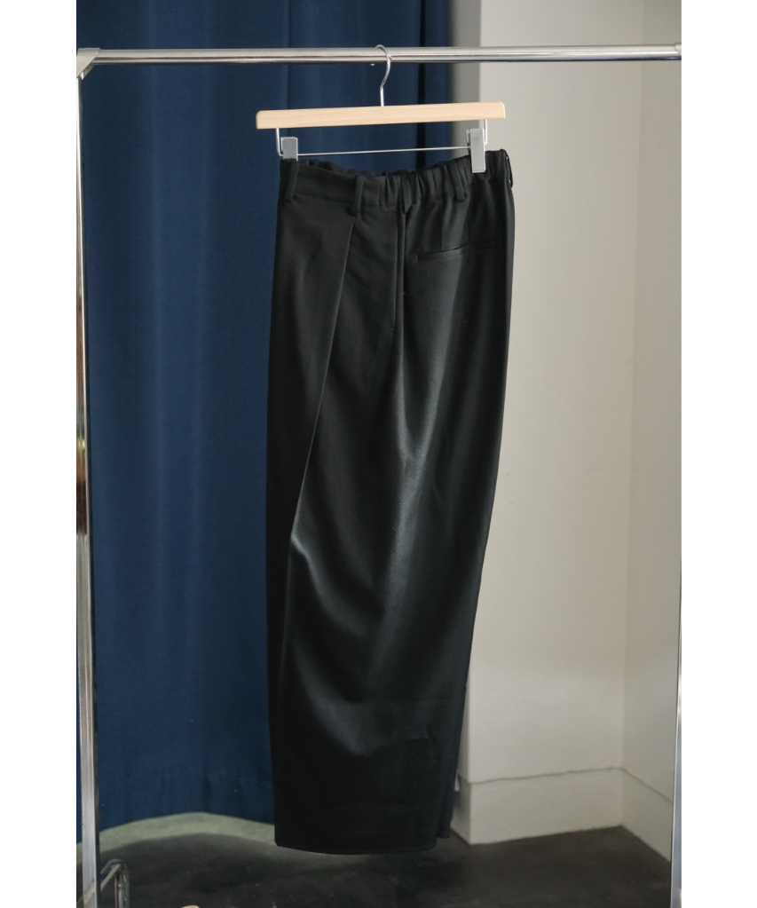 nonnotte Wool Gabardine Draping Crotch Box Plea