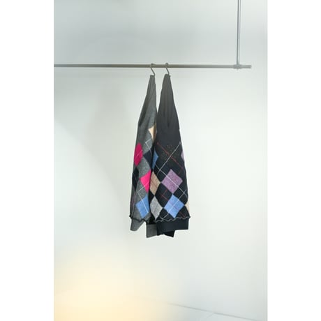 MAATEE&SONS CASHMERE PATCH ARGYLE SWEATER
