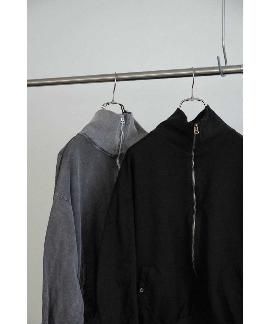barbell object zip sweat | MusterWerk