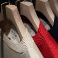 Olde H & Daughter SILK PLAIN STITCH CREW NECK KNITWEAR