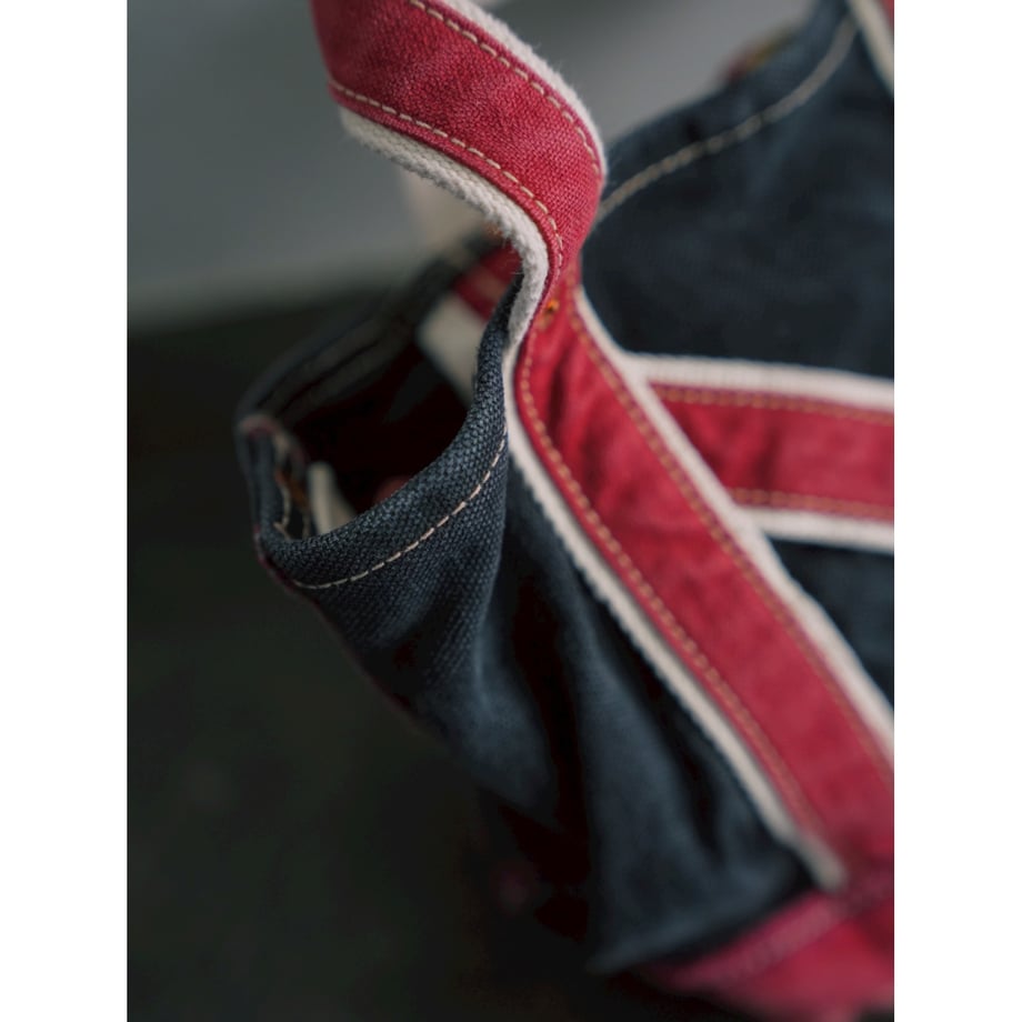 6979ab6da67f03cb525e251d
