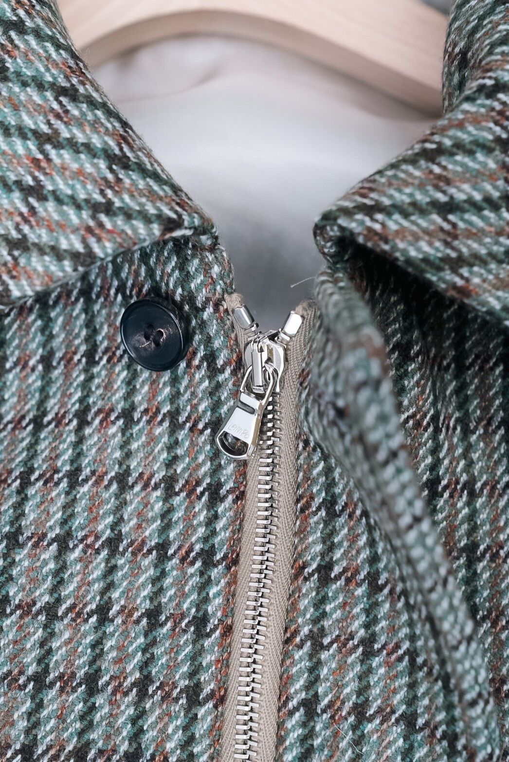 The CLASIK FOX BROTHERS TWEED RIB HARRINGTON |
