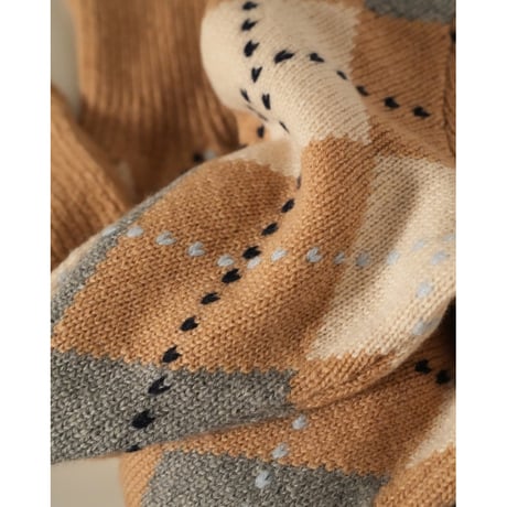 MAATEE&SONS Ex. KATEIKI CASHMERE ARGYLE V-NECK SWEATER