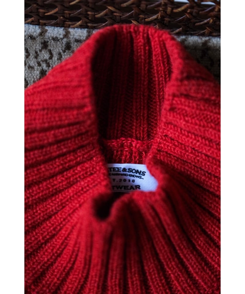 MAATEE&SONS 強撚SHETLAND FINE LAMB ARMY SWEATER | MAATEE&SONS 強撚SHETLAND FINE LAMB ARMY SWEATER |