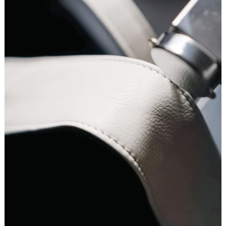 This is a(n) Ex. Leather Handle Base Tote L