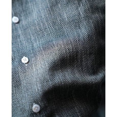 Aquellos Ojos Verdes Herringbone MORRIS Band collar long shirt